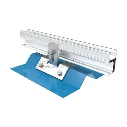 Aurinkopaneelien kattokiinnike